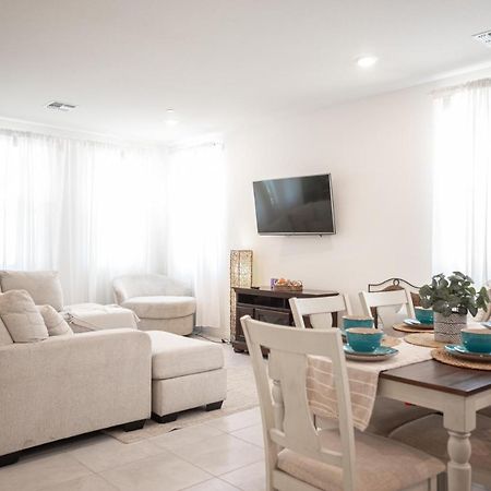 Beautiful Brand New 2 Bedroom Vegas Home! Fits 12 Or More,15-20 Minutes From Lv Strip Las Vegas Luaran gambar