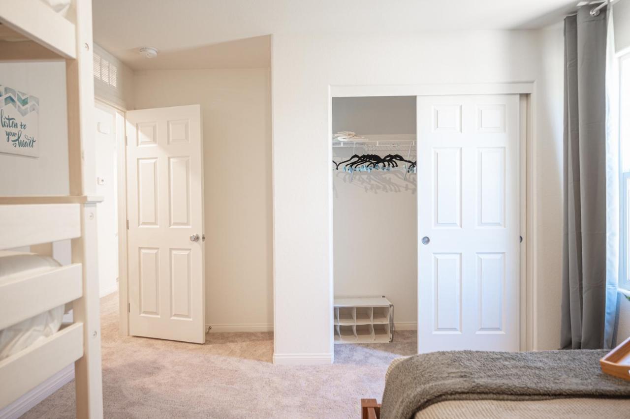 Beautiful Brand New 2 Bedroom Vegas Home! Fits 12 Or More,15-20 Minutes From Lv Strip Las Vegas Luaran gambar